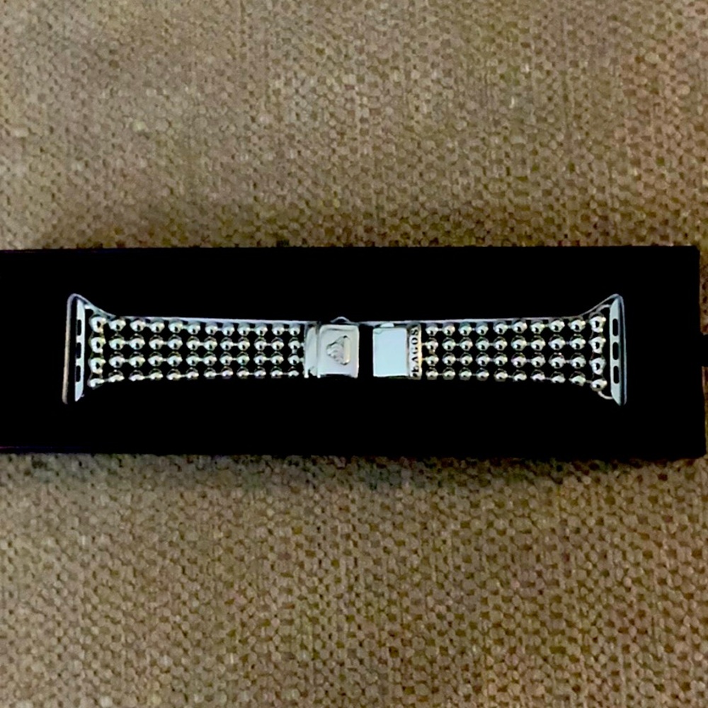 Lagos Apple Watch band  fits the larger watches 42-49mm . Used/great condition!